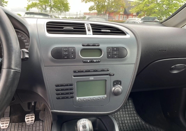 Seat Leon cena 11500 przebieg: 342000, rok produkcji 2007 z Wołczyn małe 121